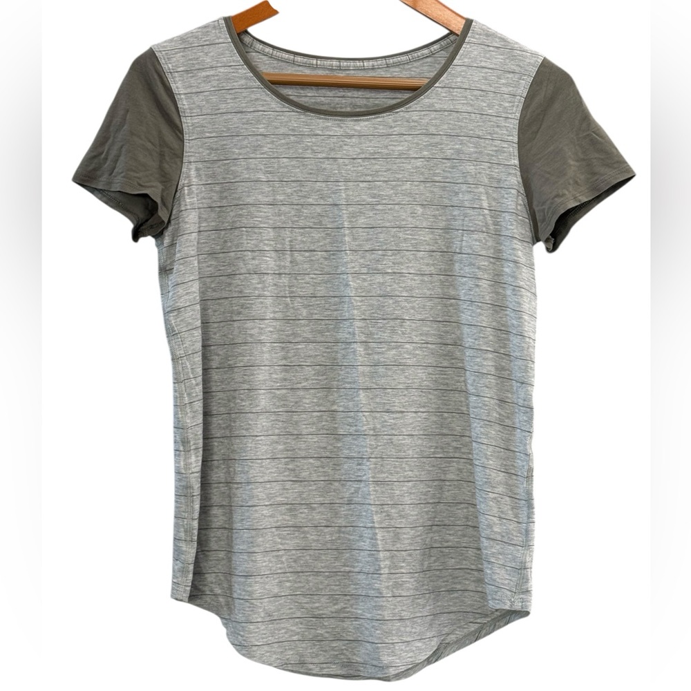 Lululemon Love Crew III Stripped Short Sleeve Tee size 4